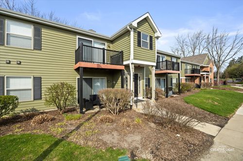 201-1565 Raymond Dr, Naperville, IL, 60563-2284 | Card Image