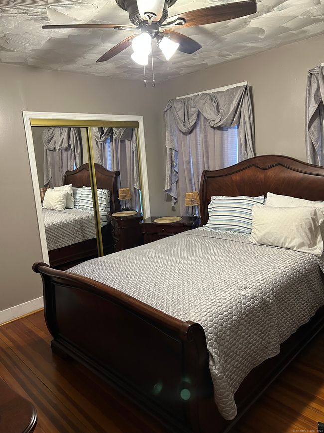 554 Huntington Rd, Home with 6 bedrooms, 4 bathrooms and null parking in Bridgeport CT | Image 9