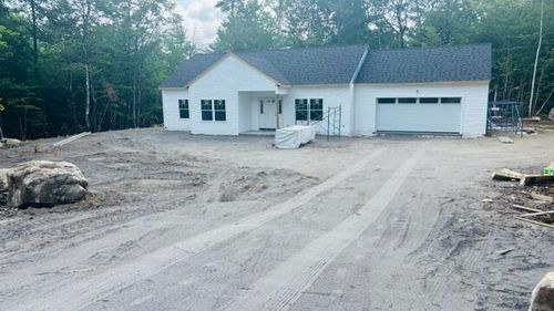 48 Jessica Way, Poland, ME, 04274-6950 | Card Image