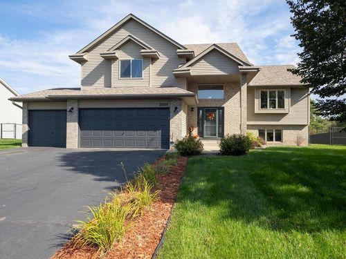 22507 Zion Pkwy Nw, Bethel, MN, 55005-9312 | Card Image