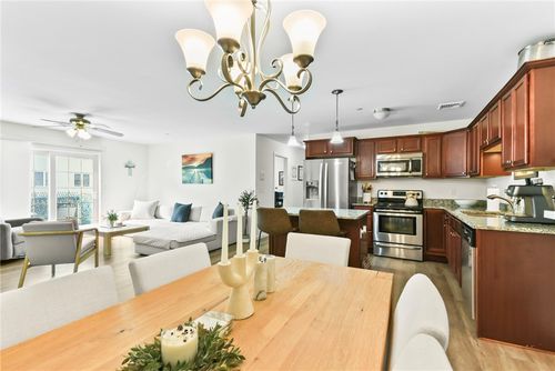 apt-210-2 Gray Coach Ln, Cranston, RI, 02921-3455 | Card Image