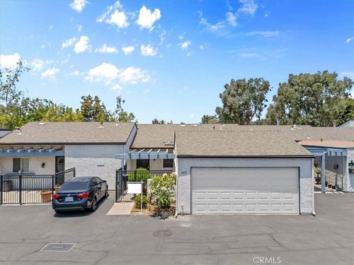 4015 E Horseshoe Ln, Anaheim, CA, 92807-2761 | Card Image