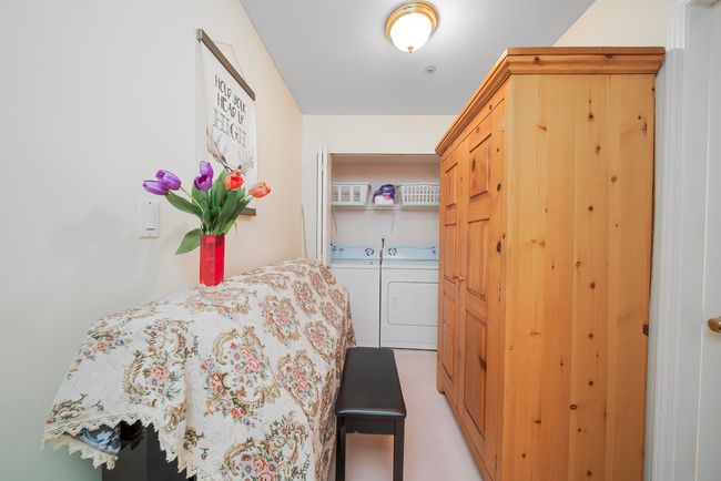Washroom with independent washer and dryer | Image 24