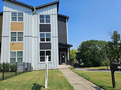 28 N Hill St, Nashville, TN, 37210-3462 | Card Image