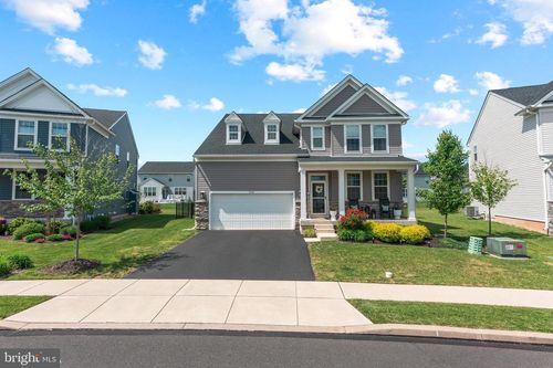 2042 Morgan Creek Dr, QUAKERTOWN, PA, 18951-2777 | Card Image