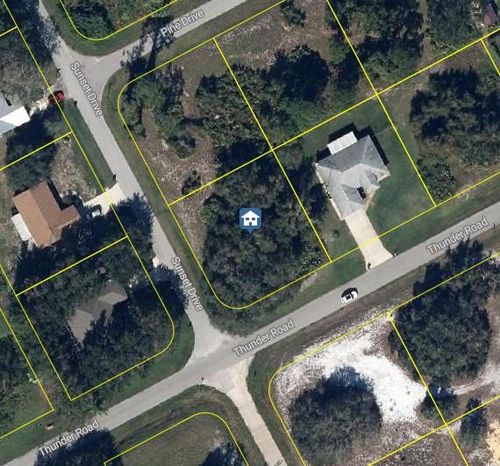 5749 Thunder Rd, SEBRING, FL, 33876-5401 | Card Image
