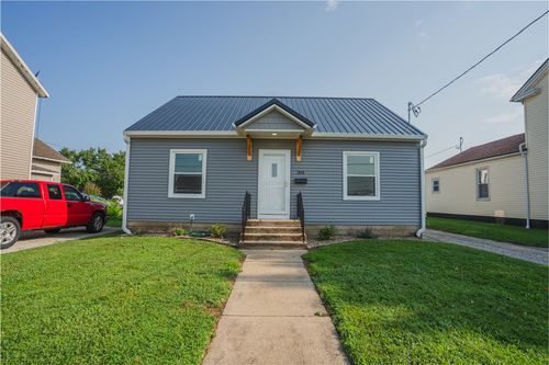 304 Saint Anthony Avenue, Effingham, IL, 62401 | Card Image