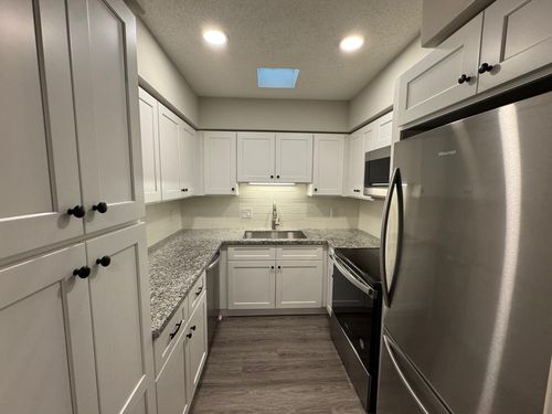 apt-a24-2700 Bellefontaine St, Houston, TX, 77025-1673 | Card Image