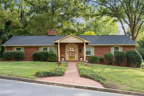 4040 Winburn Ln, Winston-Salem, NC, 27106-2938 | Card Image