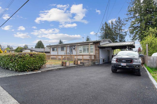 32064 Westview Avenue, House other with 6 bedrooms, 2 bathrooms and 6 parking in Mission BC | Image 1
