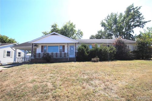 803 W College Ave, Fredericktown, MO, 63645-1307 | Card Image
