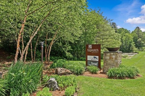 327b-327 Topnotch Dr, Stowe, VT, 05672-5580 | Card Image