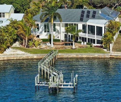 324 Bayshore Dr, Osprey, FL, 34229-9507 | Card Image