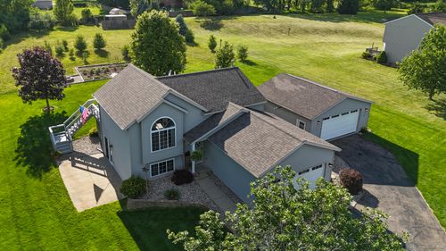 12211 Ives Meadow Ln Ne, Cedar Springs, MI, 49319-7939 | Card Image