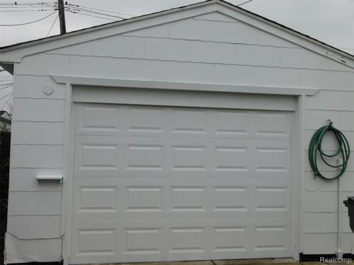 26641 Arlington St, Roseville, MI, 48066-3583 | Card Image