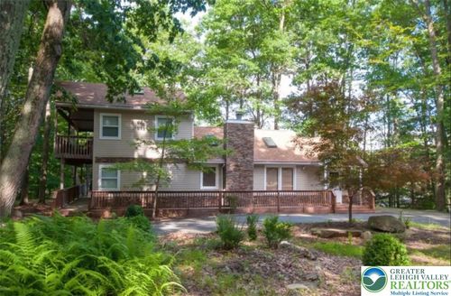 112 Church Ave, Greentown, PA, 18426-5064 | Card Image