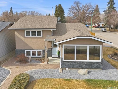 3402 Calder Cres, Saskatoon, SK, S7J4W6 | Card Image