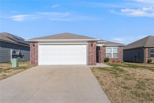 980 E Starling St, Fayetteville, AR, 72701-5447 | Card Image