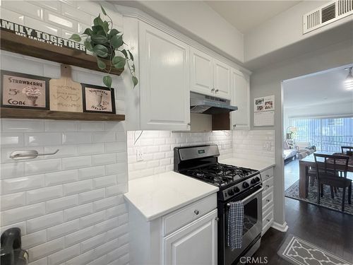 3401 S Bentley Ave, Los Angeles, CA, 90034-2059 | Card Image