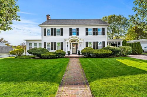 57 Garden Rd, Lowell, MA, 01852-3111 | Card Image