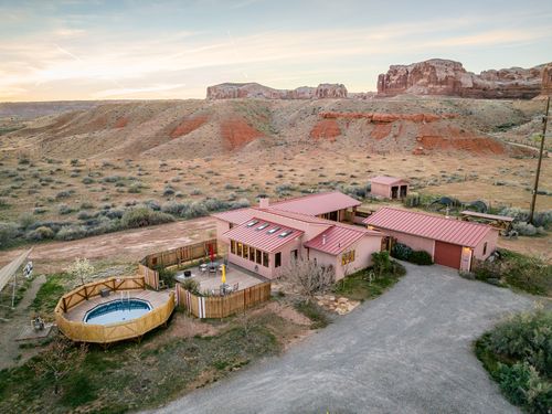 16 W Cobble Ln, Bluff, UT, 84512-7730 | Card Image