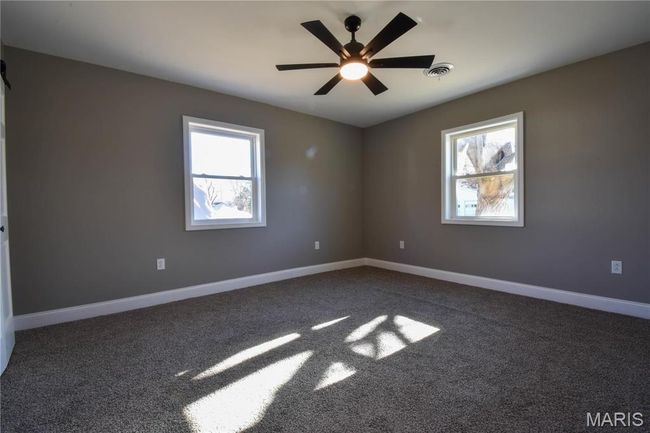 305 E Hauser St, House other with 4 bedrooms, 3 bathrooms and 2 parking in Litchfield IL | Image 27