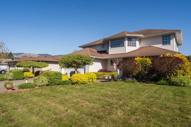 6905 Oakwood Drive, House other with 6 bedrooms, 3 bathrooms and 6 parking in Agassiz BC | Image 2