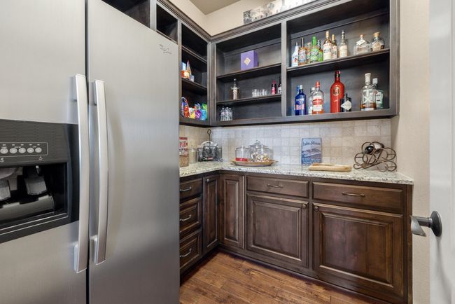 306 Bridgepoint Dr, House other with 5 bedrooms, 6 bathrooms and null parking in Kingsland TX | Image 8