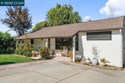 15 Buena Vis, Benicia, CA, 94510-2609 | Card Image