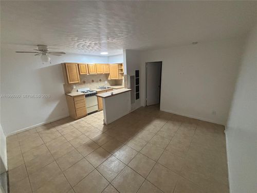 apt-3-610 12th Ave, Fort Lauderdale, FL, 33304-2824 | Card Image