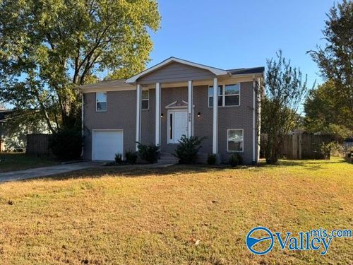 305 Larkwood Drive, Decatur, AL, 35601 | Card Image