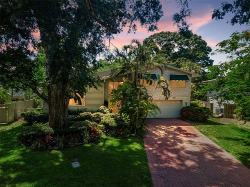 14279 85th Ave, Seminole, FL, 33776-2832 | Card Image