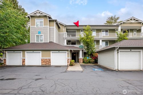 g302-12712 Admiralty Way, Everett, WA, 98204-8029 | Card Image