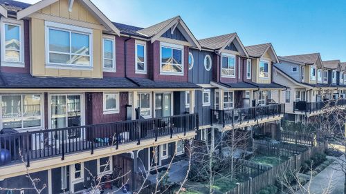 28-430 Duncan St, New Westminster, BC, V3M0M2 | Card Image