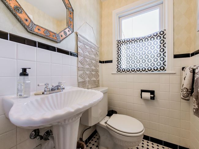 1304 Devonshire Rd, House other with 3 bedrooms, 3 bathrooms and null parking in Grosse Pointe Park MI | Image 12