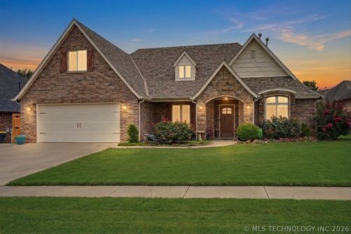 14559 Courtney Ln, Glenpool, OK, 74033-3559 | Card Image