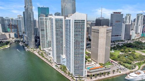 apt-1918-325 S Biscayne Blvd, Miami, FL, 33131-2461 | Card Image