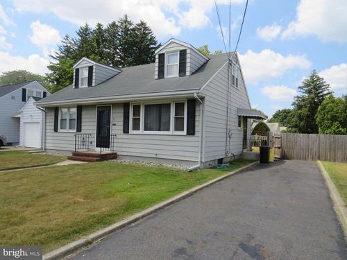 48 Barbara Dr, Hamilton, NJ, 08619-3904 | Card Image