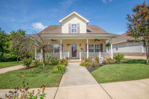952 Stratford Ave, Sweetwater, TN, 37874-2501 | Card Image