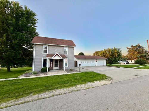 208 E Broad St, MOUNT CARROLL, IL, 61053-1504 | Card Image