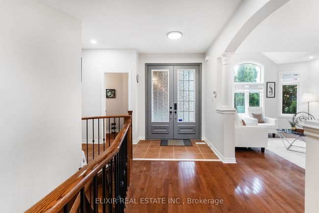 397 Burloak Dr, House other with 3 bedrooms, 3 bathrooms and 2 parking in Oakville ON | Image 5
