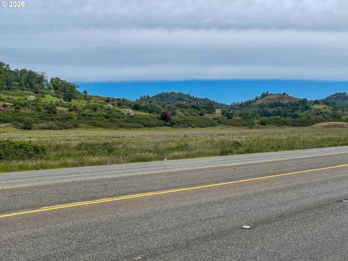 500-0 North Umpqua Hwy, Roseburg, OR, 97470 | Card Image