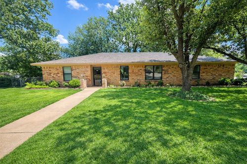 329 Azalea Dr, Sulphur Springs, TX, 75482-3705 | Card Image