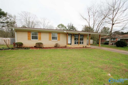 2110 Giles Dr Ne, Huntsville, AL, 35811-2315 | Card Image