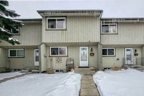 37 - 195 Manora Place Ne, Home with 3 bedrooms, 1 bathrooms and 2 parking in Calgary AB | Card Image