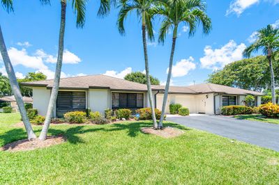 A - 4688 Greentree Path, Condo with 2 bedrooms, 2 bathrooms and null parking in Boynton Beach FL | Image 2