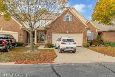 22696 Coachlight Circle, Condo with 2 bedrooms, 1 bathrooms and null parking in Taylor MI | Image 2