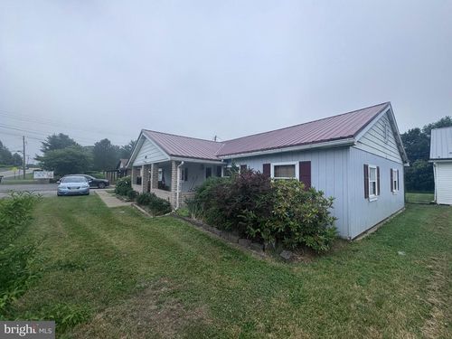 995 Tyrone Pike, Philipsburg, PA, 16866-9312 | Card Image