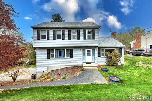 9 Shortell Dr, Ansonia, CT, 06401-2402 | Card Image