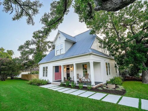 416 Avenue E, Marble Falls, TX, 78654-5830 | Card Image